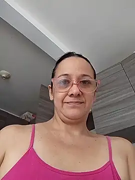 nicolle milf1978 online show from 5, 6, 2026