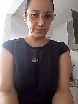 nicolle milf1978 online show from 21, 7, 2026
