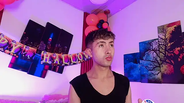 Noah Xitruxx online show from 13, 10, 2025