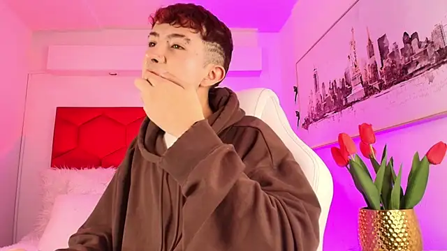 Noah Xitruxx online show from 1, 12, 2025