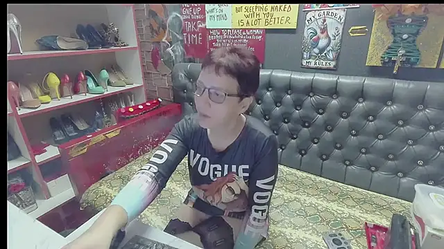 Snapshot of Lily4yourfun chatting on 20, 12, 2025 Lily4yourfun online show from 20, 12, 2025