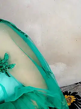 xpihu online show from 14, 4, 2026