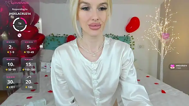 Lana kitty   online show from 17, 2, 2025