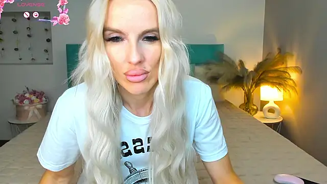 Lana kitty   online show from 10, 9, 2025