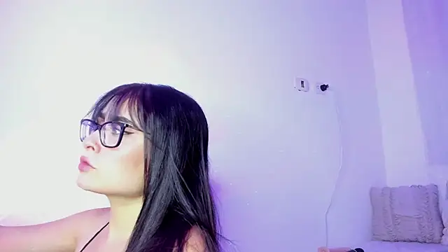 Aria uwu online show from 9, 3, 2025