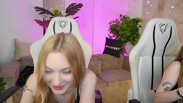 Snapshot of Maggie_tenderness chatting on 24, 12, 2024 Maggie tenderness online show from 24, 12, 2024