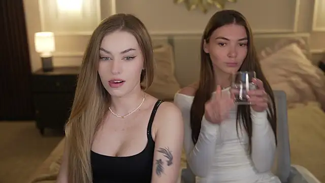 Snapshot of Maggie_tenderness chatting on 12, 9, 2025 Maggie tenderness online show from 12, 9, 2025