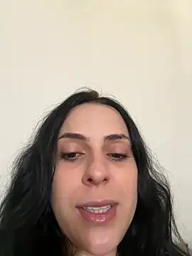 Snapshot of Morguisssz chatting on 2, 5, 2026 Morguisssz online show from 2, 5, 2026