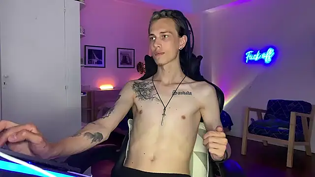 Snapshot of Den_BlueXx chatting on 22, 12, 2024 Den BlueXx online show from 22, 12, 2024