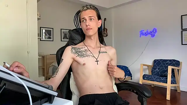 Snapshot of Den_BlueXx chatting on 23, 12, 2024 Den BlueXx online show from 23, 12, 2024