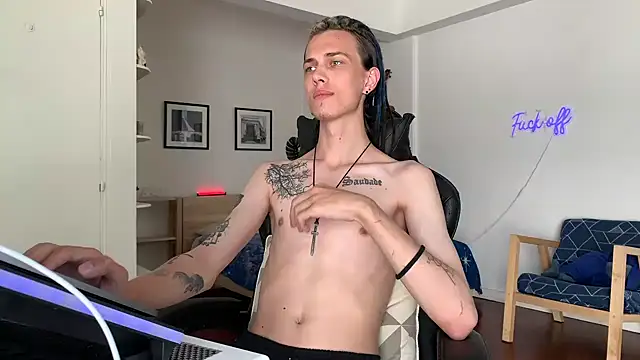 Snapshot of Den_BlueXx chatting on 26, 12, 2024 Den BlueXx online show from 26, 12, 2024