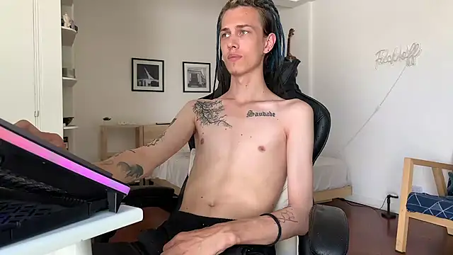 Snapshot of Den_BlueXx chatting on 13, 1, 2025 Den BlueXx online show from 13, 1, 2025