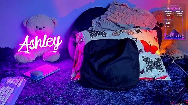 Snapshot of 1Ashley_ chatting on 23, 11, 2025 1Ashley online show from 23, 11, 2025