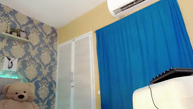 nicoledollts online show from 29, 11, 2025