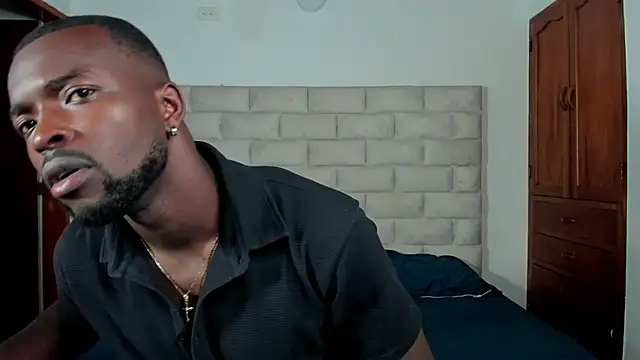 Snapshot of Dylan_Taylor chatting on 24, 11, 2025 Dylan Taylor online show from 24, 11, 2025