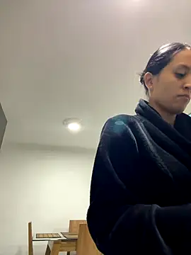 ellie mcdonald online show from 23, 11, 2025