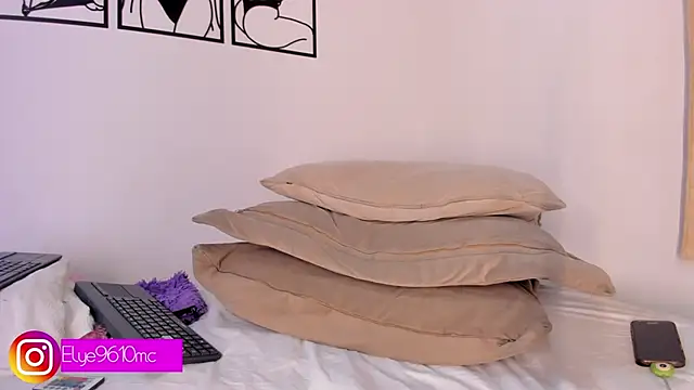 ellie mcdonald online show from 28, 4, 2026