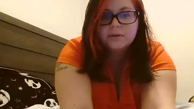 HoneyBear19 online show from 2, 11, 2025