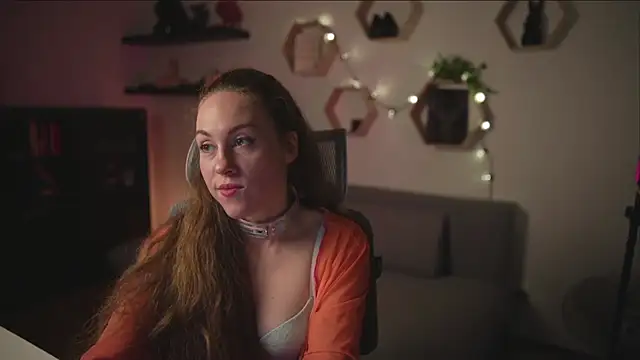 Snapshot of Berberis__Silene chatting on 6, 10, 2025 Berberis Silene online show from 6, 10, 2025