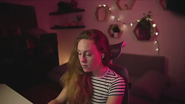 Snapshot of Berberis__Silene chatting on 12, 10, 2025 Berberis Silene online show from 12, 10, 2025