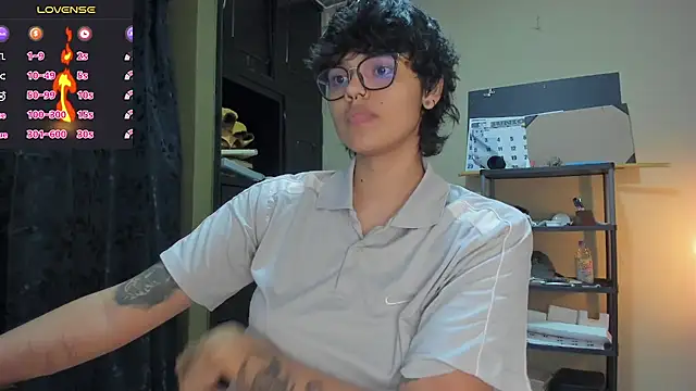 Snapshot of gooddess_isis chatting on 24, 12, 2024 gooddess isis online show from 24, 12, 2024