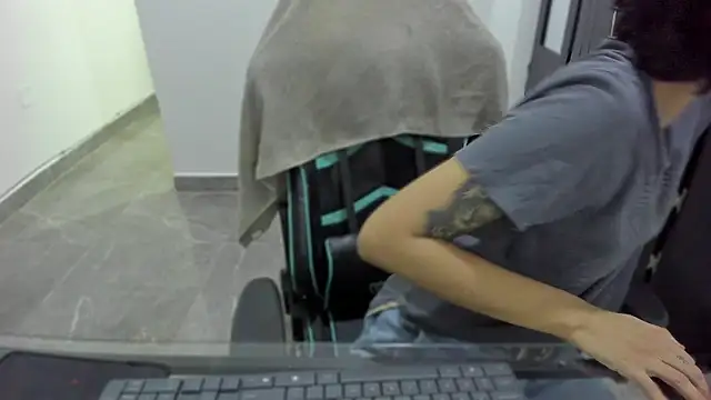 Snapshot of gooddess_isis chatting on 26, 12, 2024 gooddess isis online show from 26, 12, 2024