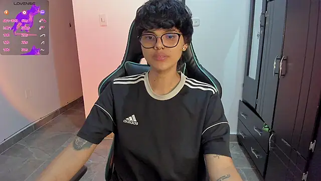 Snapshot of gooddess_isis chatting on 16, 1, 2025 gooddess isis online show from 16, 1, 2025