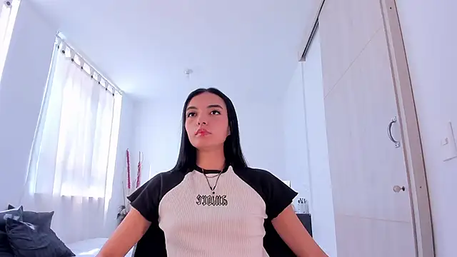 AnabelWolf online show from 16, 1, 2025