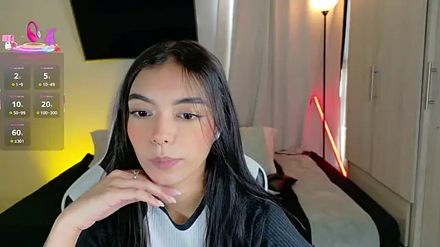 AnabelWolf online show from 15, 9, 2025