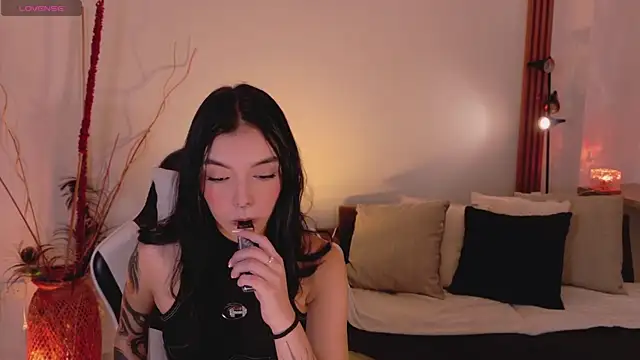 AnabelWolf online show from 27, 4, 2026