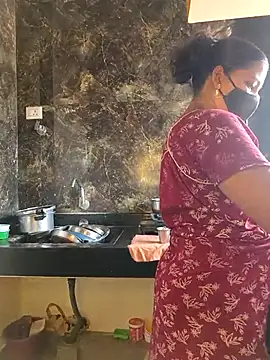 Tamil Shalini Lustyy online show from 21, 4, 2026