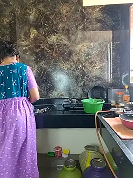 Tamil Shalini Lustyy online show from 22, 4, 2026