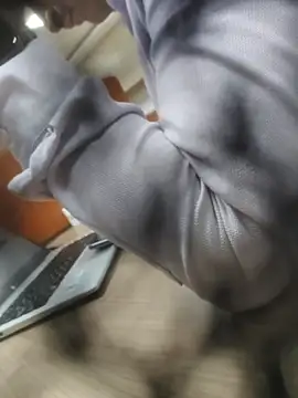 samee00721 online show from 6, 4, 2026