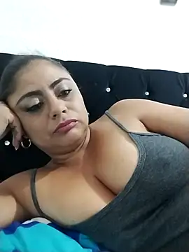 ElizabethWeil online show from 25, 4, 2026