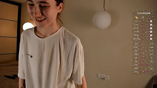 KimStevens online show from 7, 12, 2024