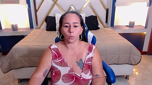 Snapshot of ashleylove_prg chatting on 29, 11, 2025 ashleylove prg online show from 29, 11, 2025