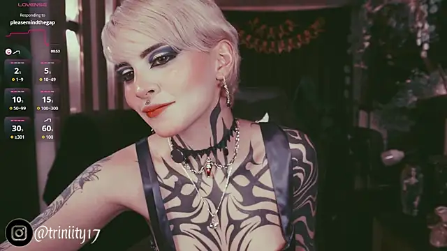 Snapshot of Trinity___s chatting on 24, 9, 2025 Trinity s online show from 24, 9, 2025