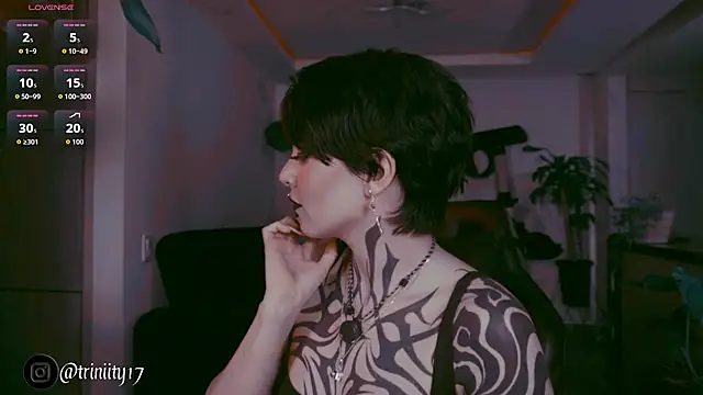 Snapshot of Trinity___s chatting on 19, 12, 2025 Trinity s online show from 19, 12, 2025