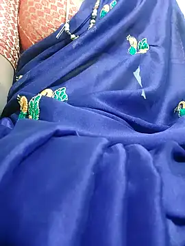 Cute-chinny online show from 20, 1, 2025