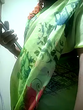 Cute-chinny online show from 5, 2, 2025