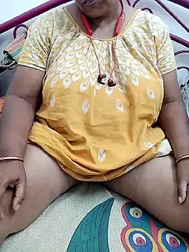 Snapshot of Hotty-rumi chatting on 10, 11, 2025 Hotty-rumi online show from 10, 11, 2025