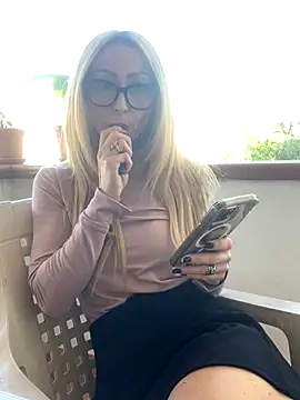 harleyejoker1 online show from 10, 10, 2025