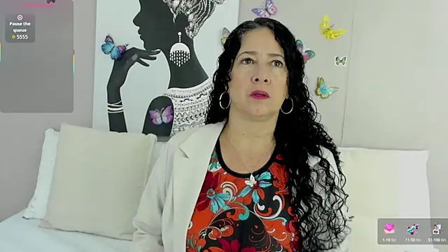 Snapshot of Adelesmithh chatting on 7, 10, 2025 Adelesmithh online show from 7, 10, 2025