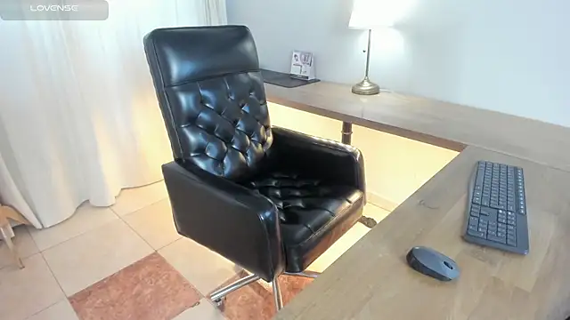 Pamela Johnsonn online show from 6, 1, 2026