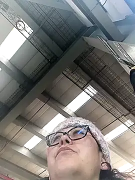 Darly Gomez online show from 4, 2, 2026