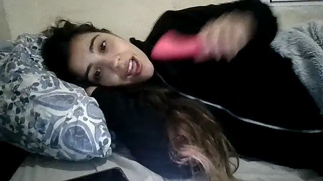 Snapshot of Ursumi1 chatting on 29, 11, 2025 Ursumi1 online show from 29, 11, 2025