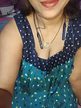 Snapshot of Sexy_Mona_Bhabhi chatting on 5, 8, 2026 Sexy Mona Bhabhi online show from 5, 8, 2026
