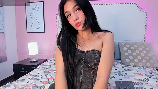 aggy castel online show from 28, 11, 2025