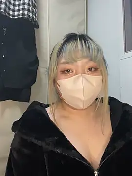 YUNA-yuna online show from 14, 1, 2025