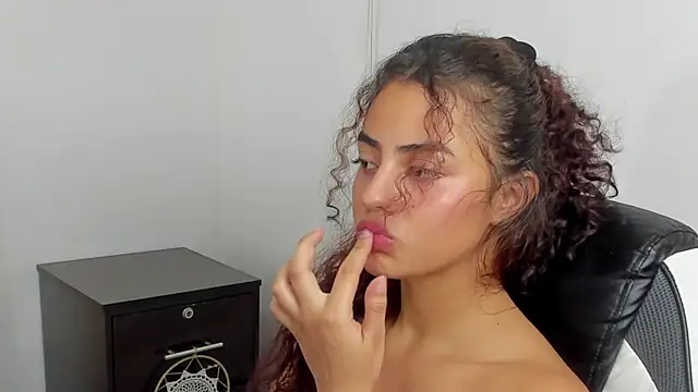 yaya23x online show from 23, 1, 2025